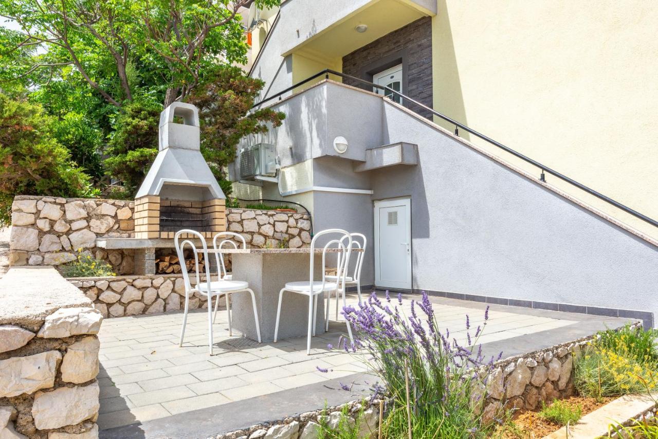 Apartments Lili パグ エクステリア 写真