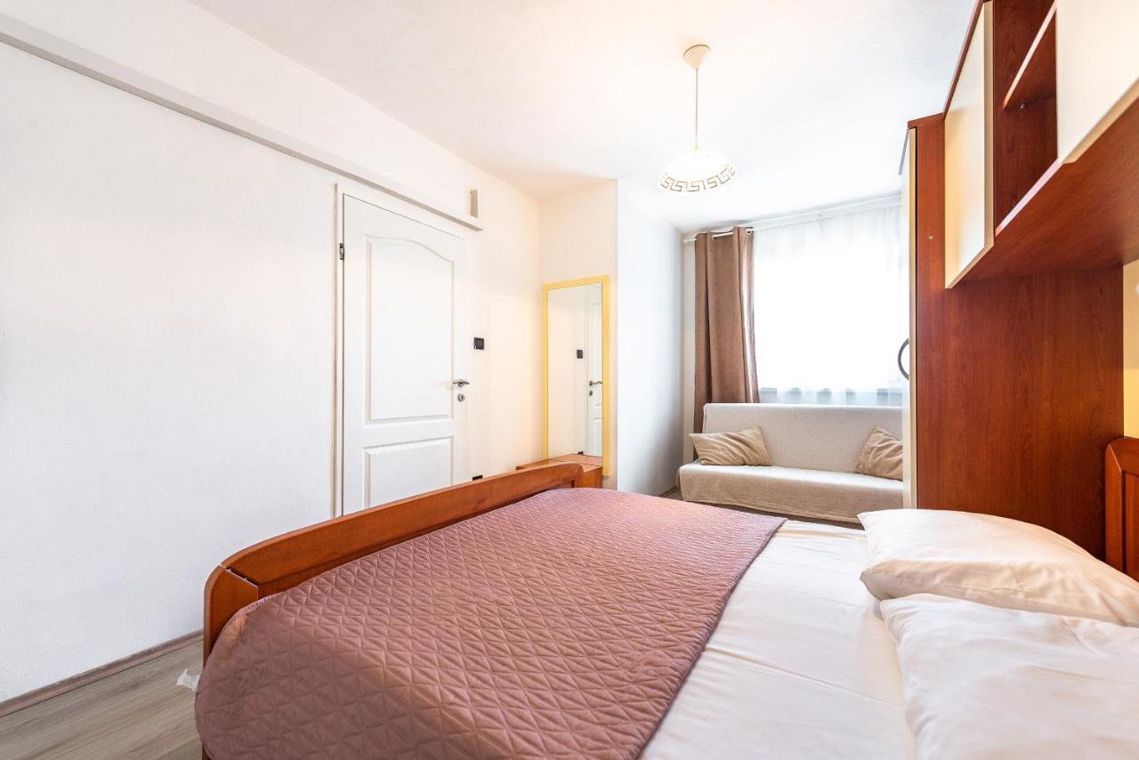 Apartments Lili パグ エクステリア 写真