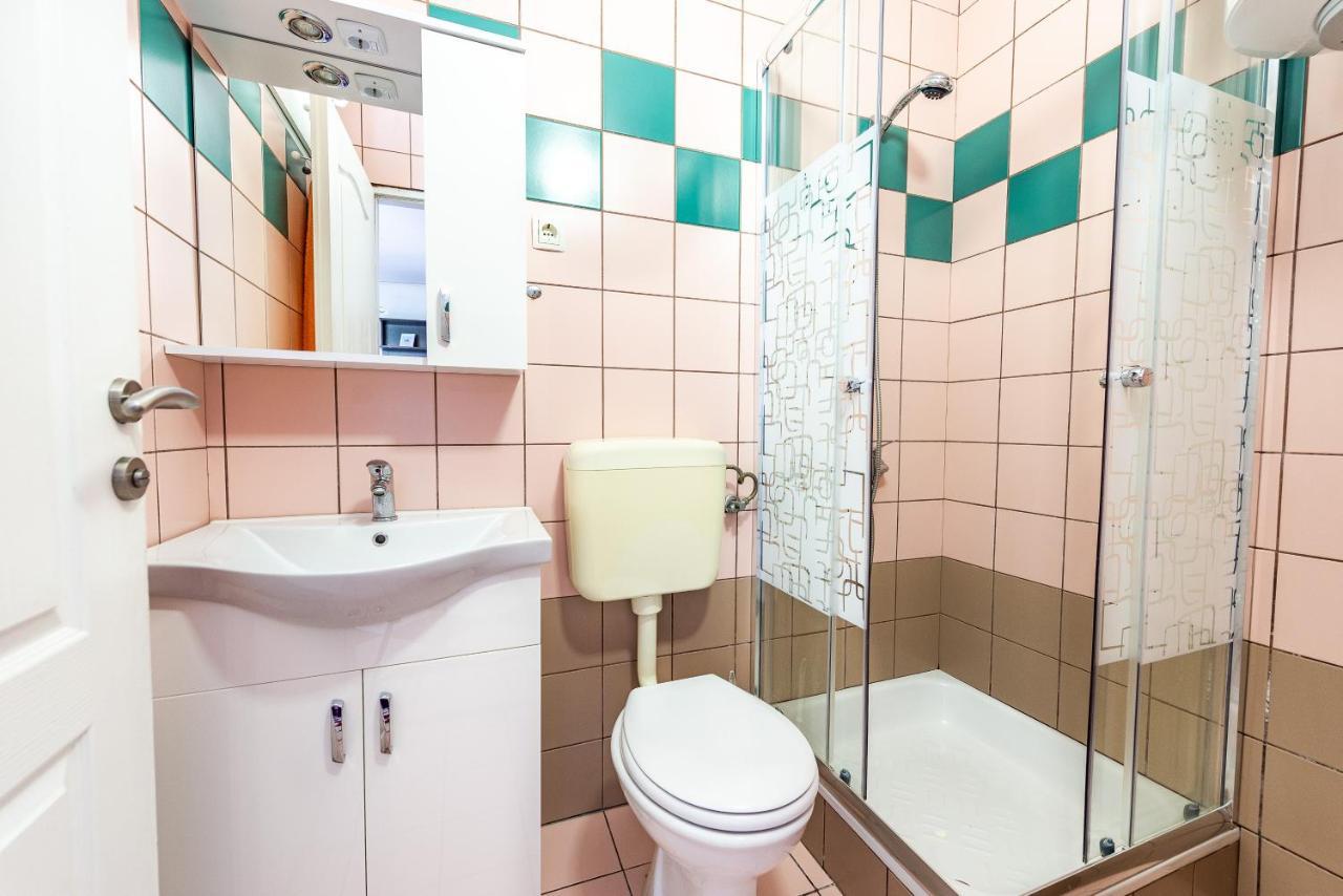 Apartments Lili パグ エクステリア 写真
